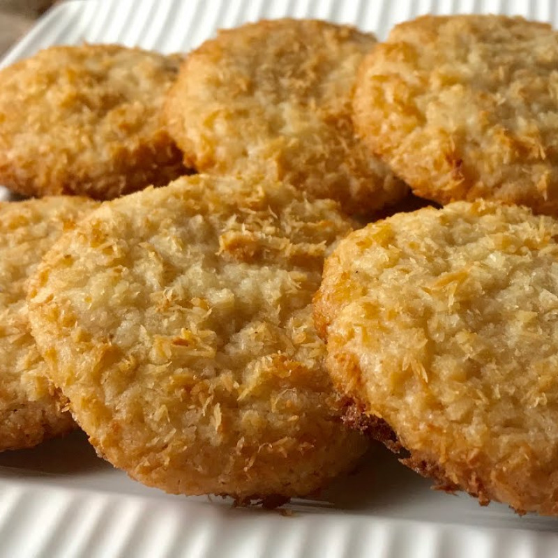 BISCUIT. coconut cookies